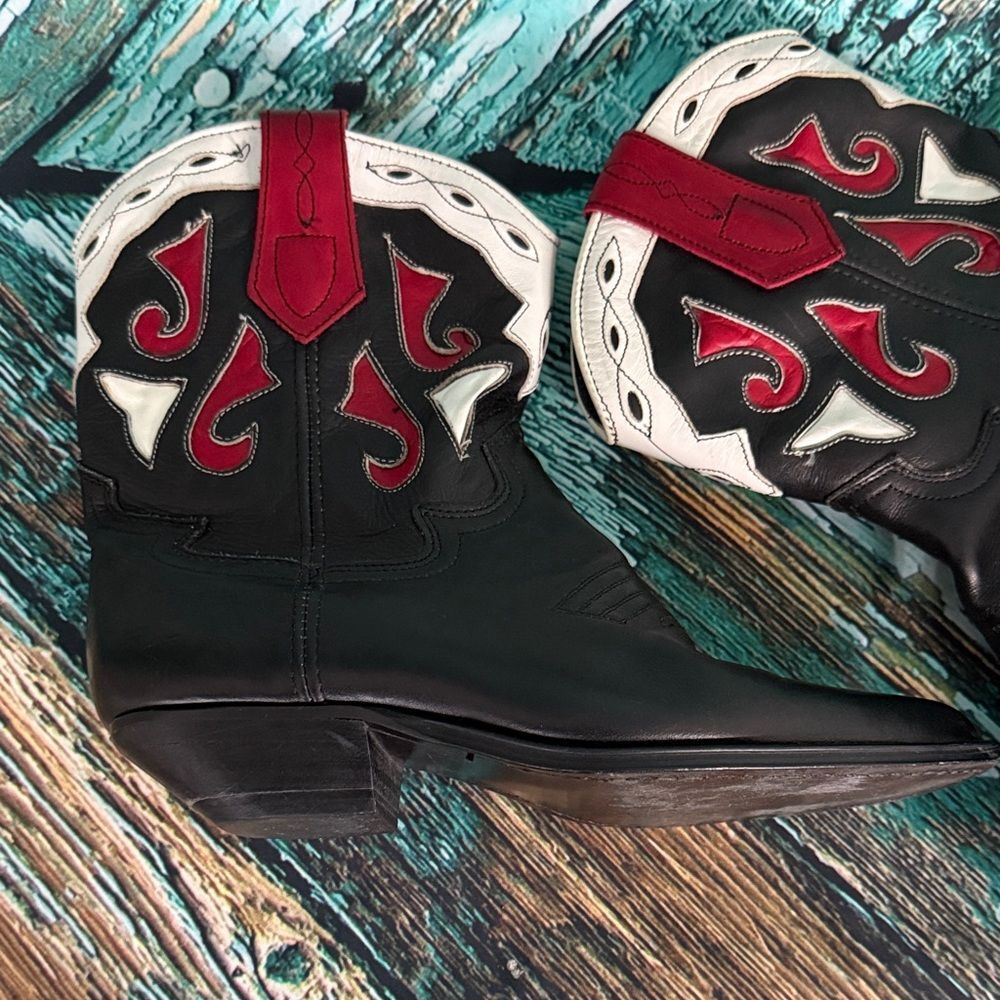 Seychelles Black and Red Western Ankle Boots - Picture 7 of 12